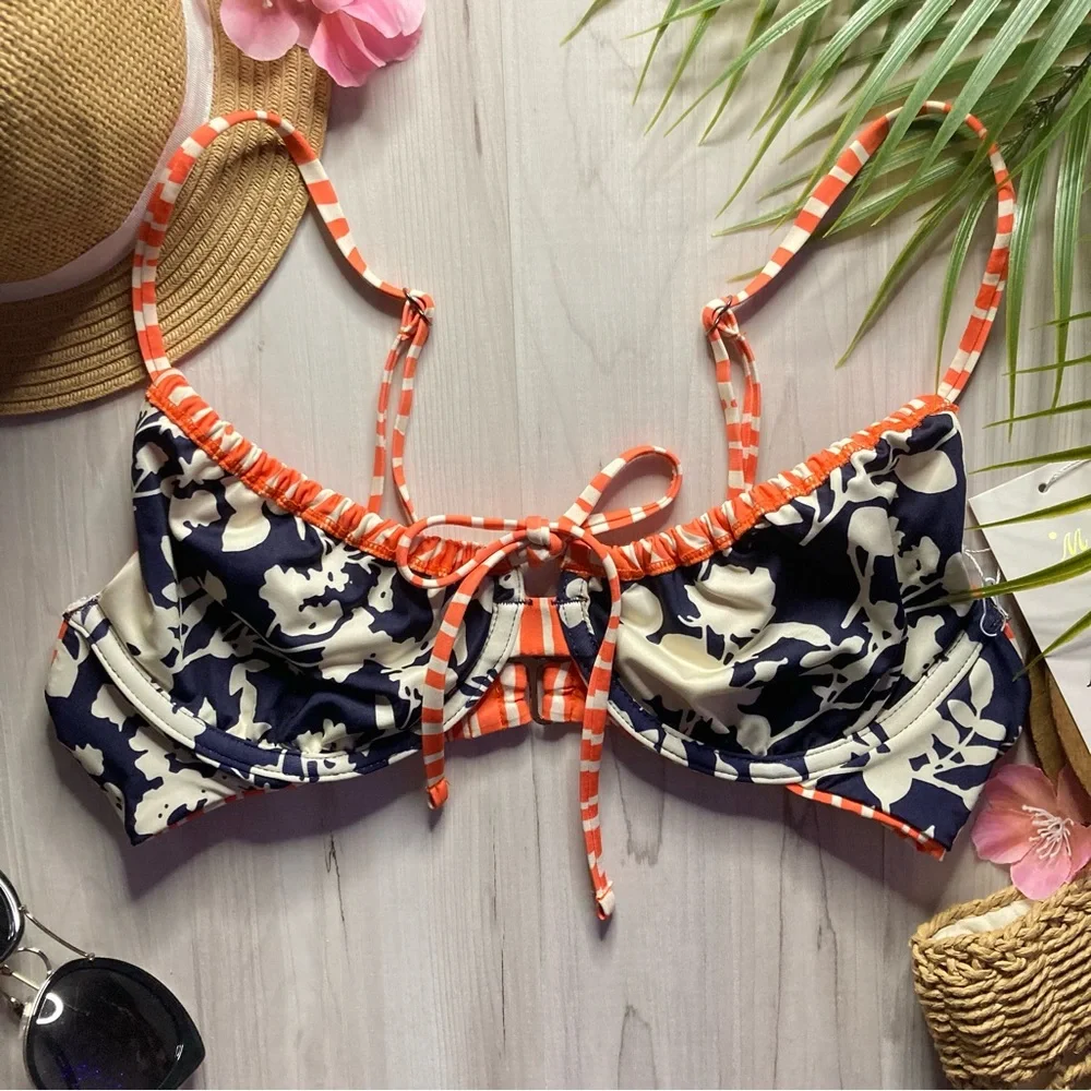 Maaji β’ Reversible Jade Floral Animal Print Ruched Underwire Bikini Top - Picture 7 of 11
